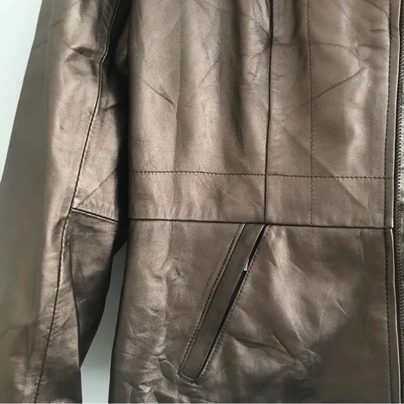 Gold leather jacket - Picture 7 of 9